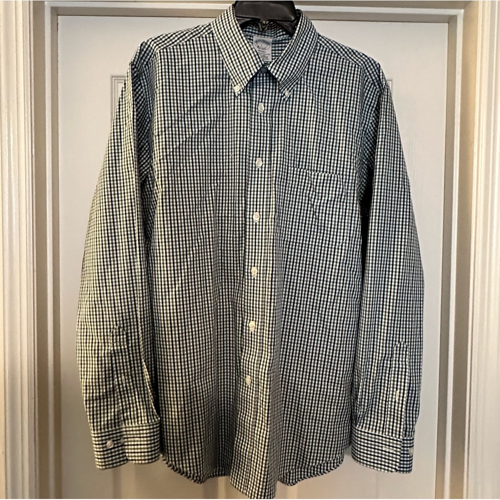 Brooks Brothers Regent Non Iron Stretch Supima Cotton Shirt 100%
American Size L
